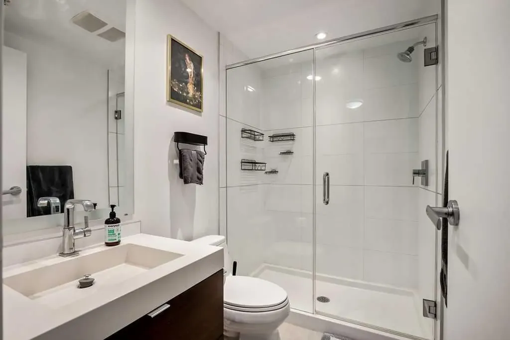 222 Riverfront Avenue SW Calgary AB T2P 0X2