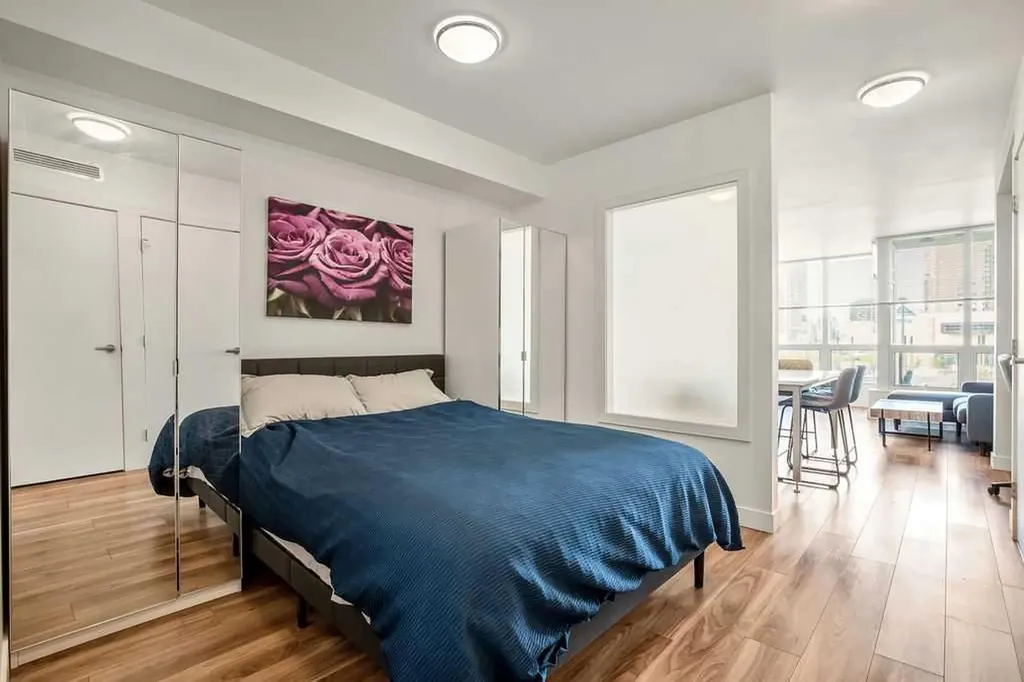 222 Riverfront Avenue SW Calgary AB T2P 0X2