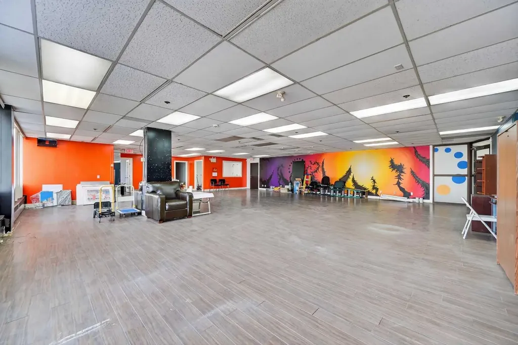 1109 17 Avenue SW Calgary AB T2T 0B4