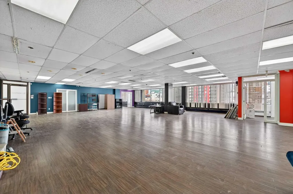 1109 17 Avenue SW Calgary AB T2T 0B4