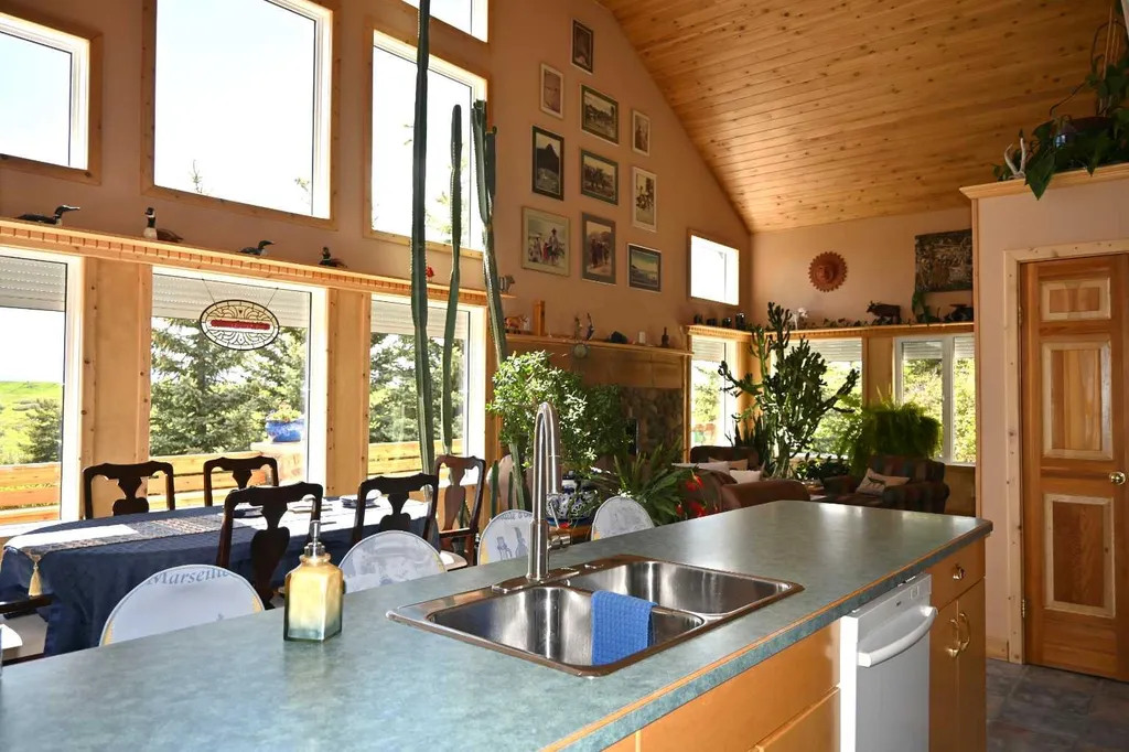 8416 Rge Road 1-3 Rural Pincher Creek No. 9 M.d. Of AB T0K 0P0