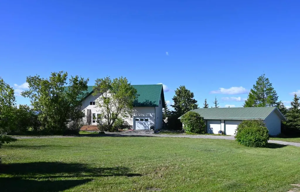8416 Rge Road 1-3 Rural Pincher Creek No. 9 M.d. Of AB T0K 0P0