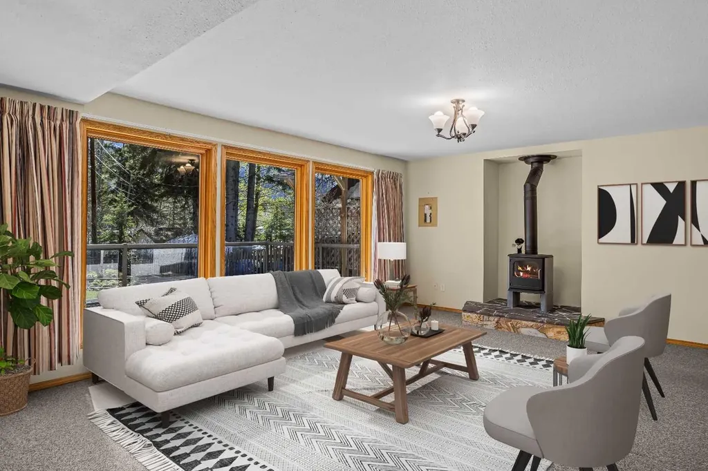 933 15th Street Canmore AB T1W 1X2
