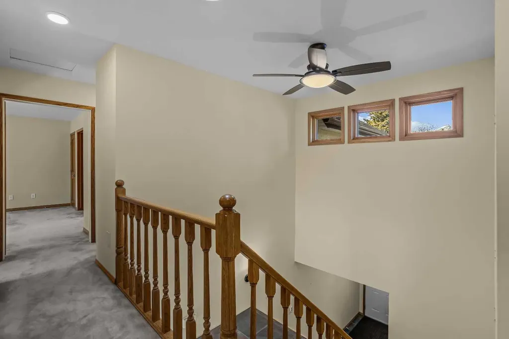 933 15th Street Canmore AB T1W 1X2