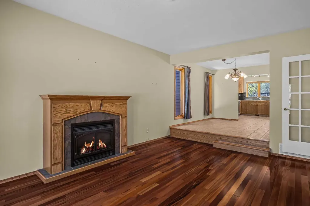 933 15th Street Canmore AB T1W 1X2