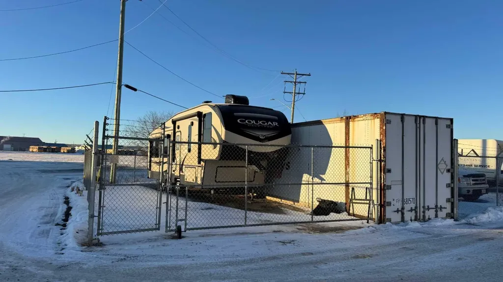 20A Sylvaire Close Sylvan Lake AB T4S 2H6