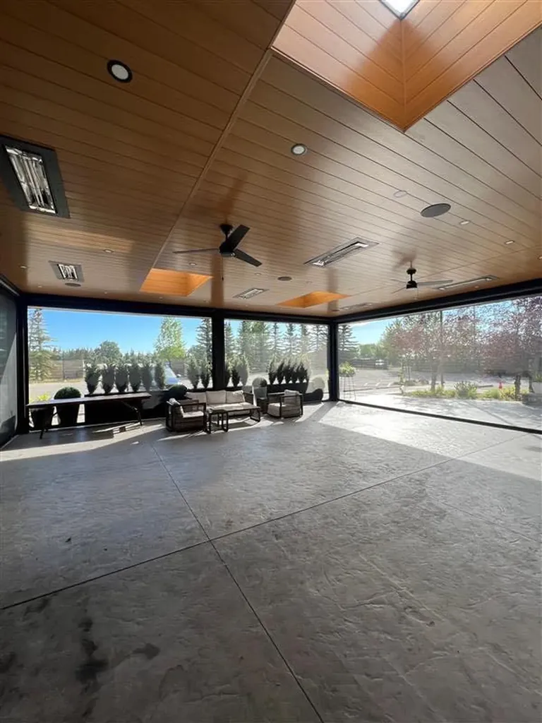 254028 Bearspaw Road Rural Rocky View County AB T3L 2P7