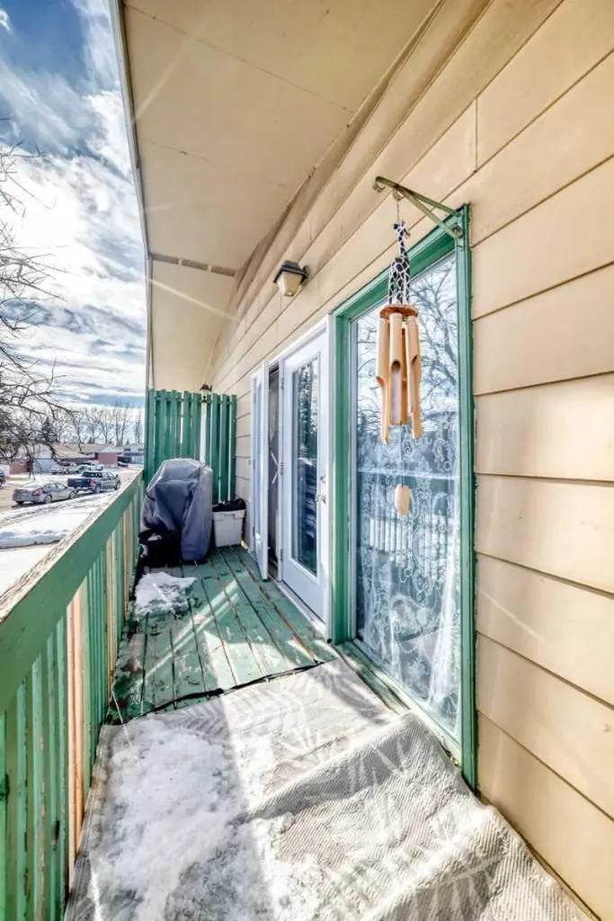 4105 53 Avenue Innisfail AB T4G 1G3