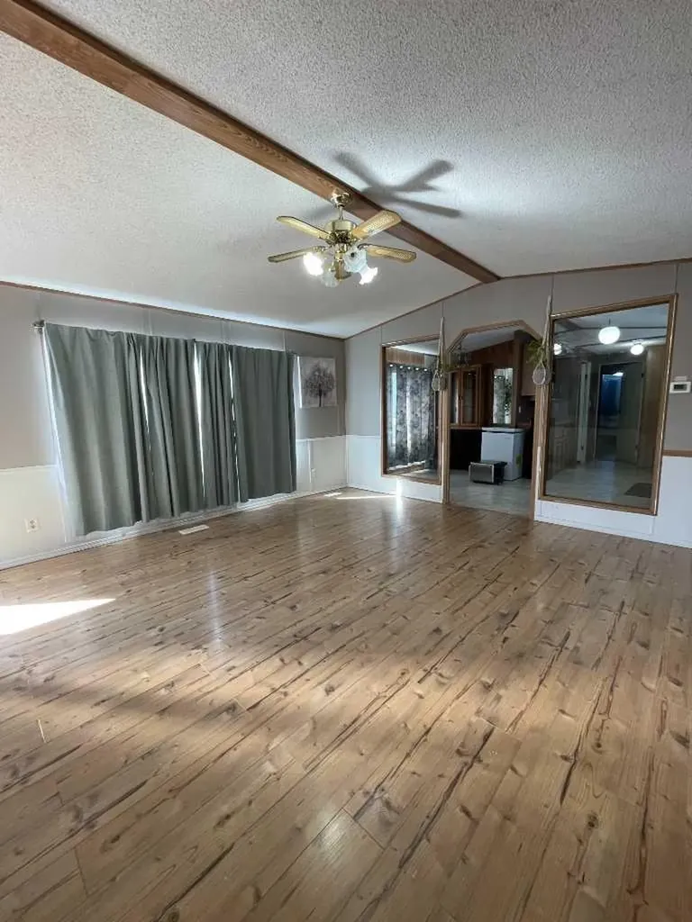 10508 98 Avenue High Level AB T0H 1Z0