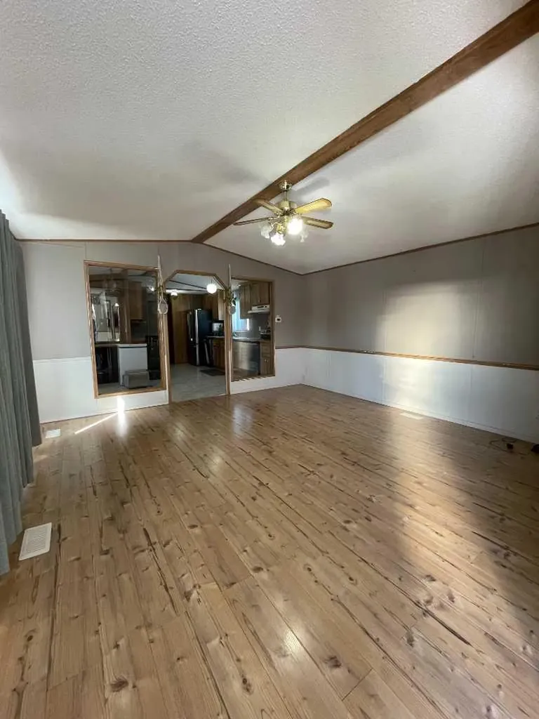 10508 98 Avenue High Level AB T0H 1Z0