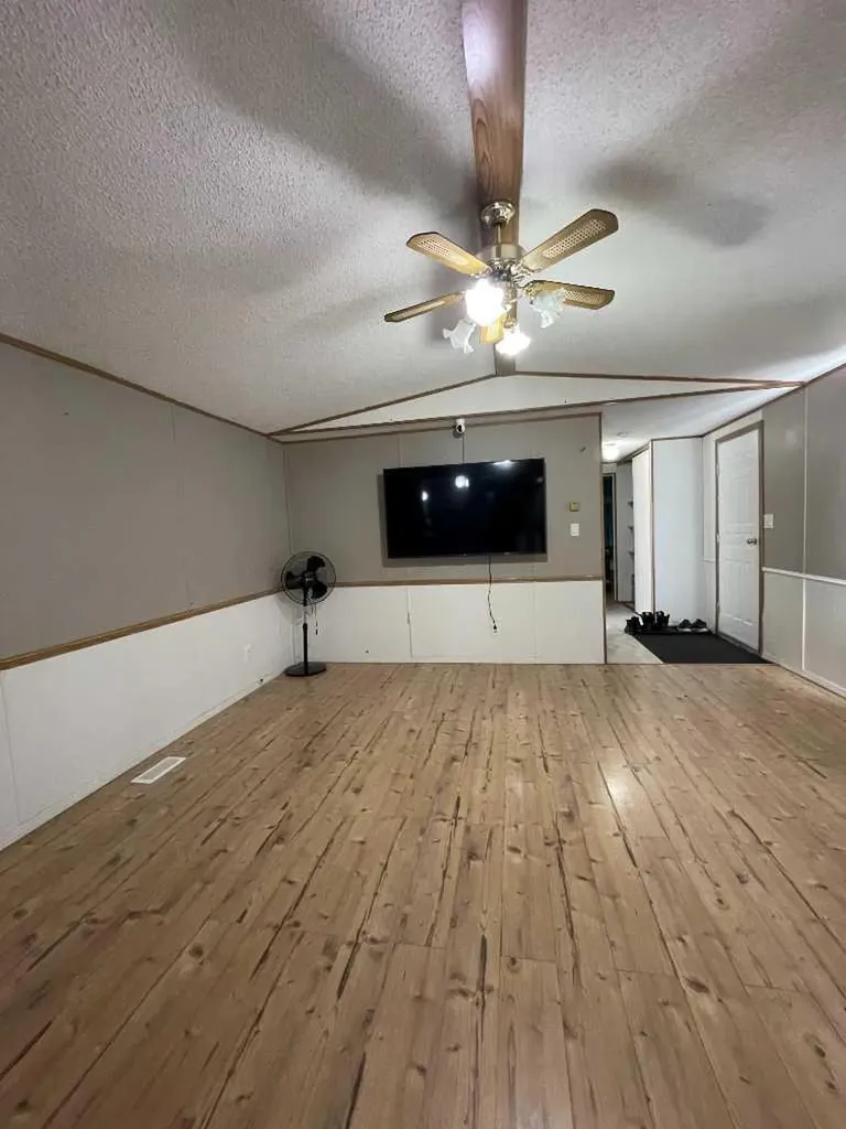 10508 98 Avenue High Level AB T0H 1Z0