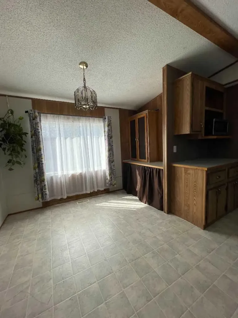 10508 98 Avenue High Level AB T0H 1Z0