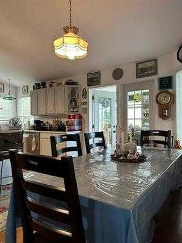623 2nd Street E Cardston AB T0K 0K0