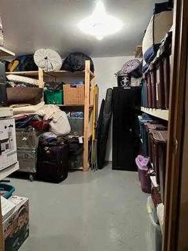 623 2nd Street E Cardston AB T0K 0K0