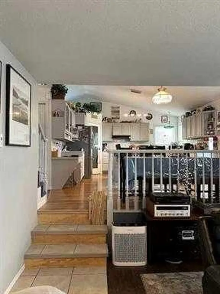 623 2nd Street E Cardston AB T0K 0K0