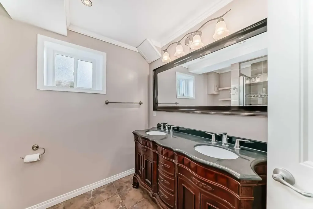 820 9a Street NE Calgary AB T2E 4L6