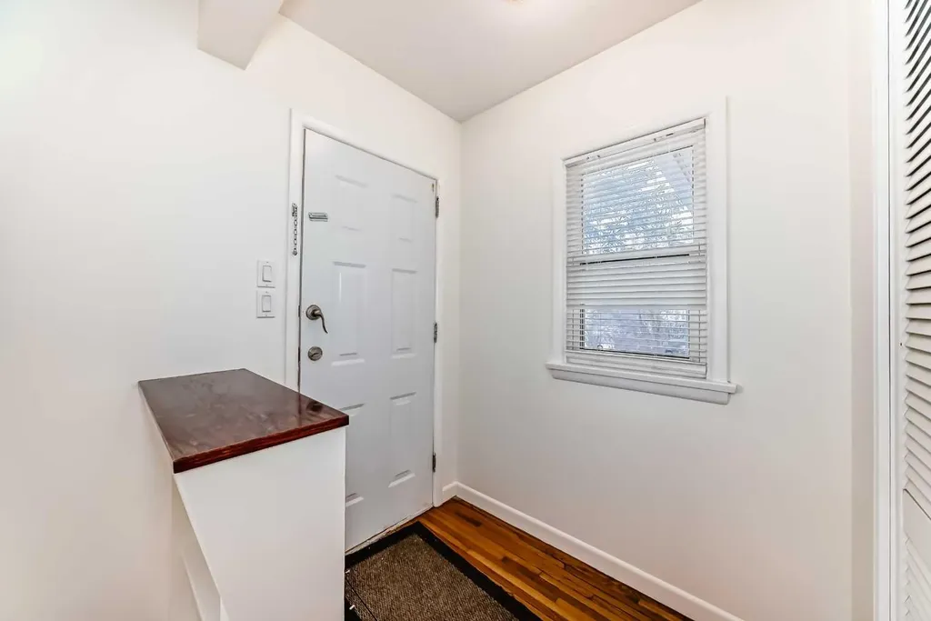 820 9a Street NE Calgary AB T2E 4L6