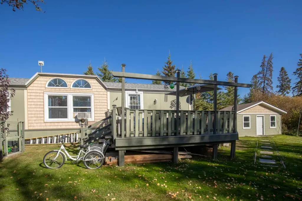 41513 Highway 771 Rural Lacombe County AB T0C 0J0