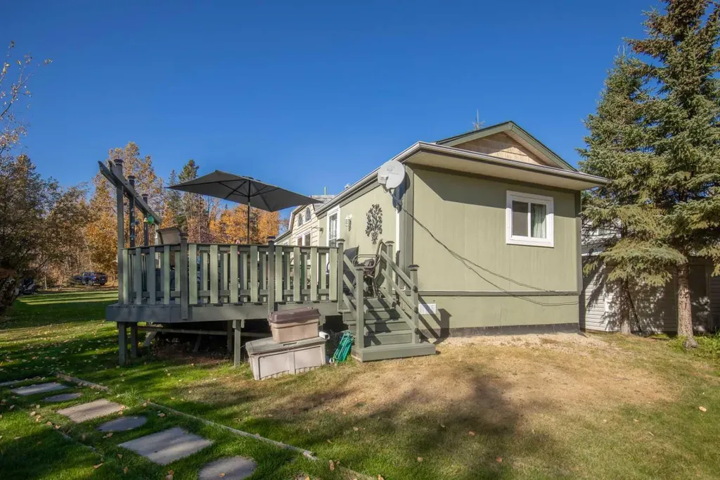 41513 Highway 771 Rural Lacombe County AB T0C 0J0