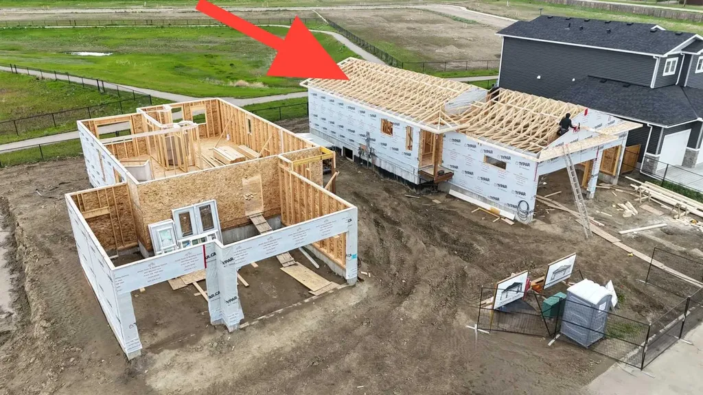 11 Clover Crescent Beiseker AB T0M0G0