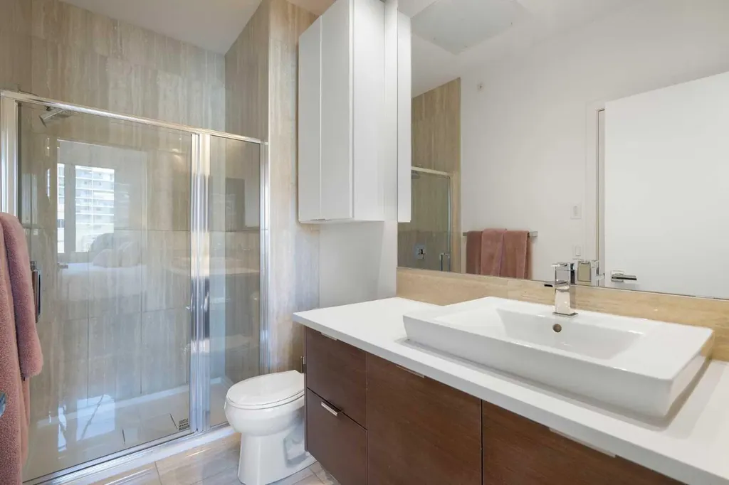 1719 9a Street SW Calgary AB T2T 6S3