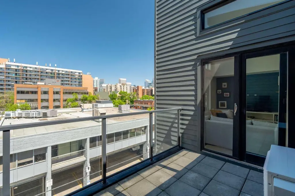 1719 9a Street SW Calgary AB T2T 6S3