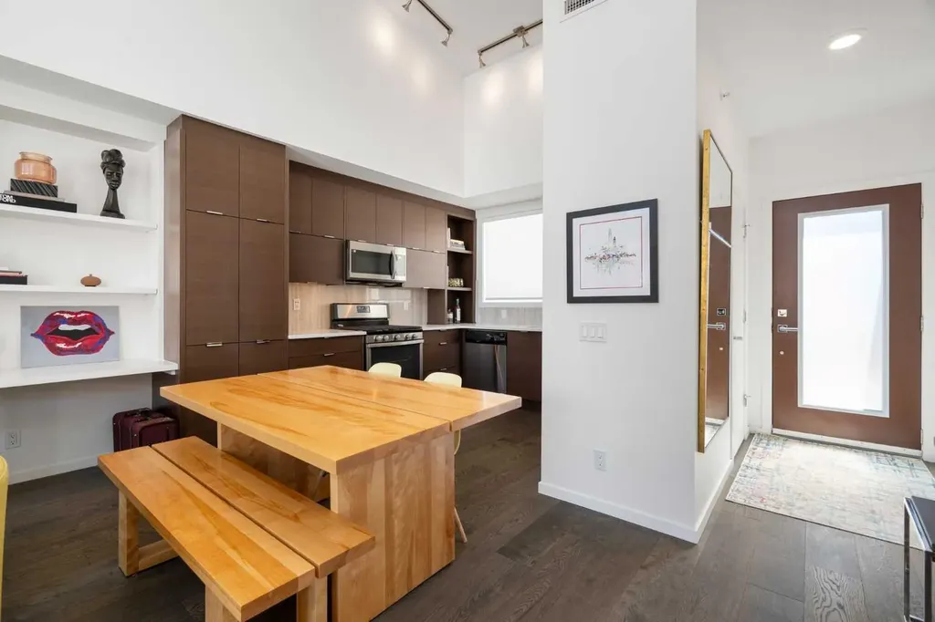 1719 9a Street SW Calgary AB T2T 6S3