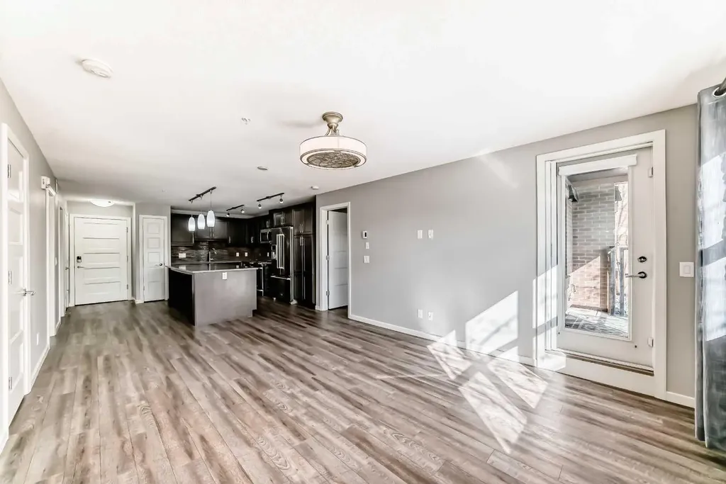 10 Market Boulevard SE Airdrie AB T4A 0W8