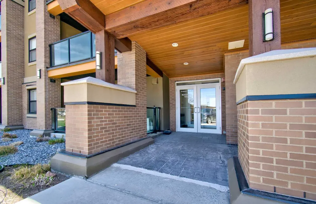 10 Market Boulevard SE Airdrie AB T4A 0W8