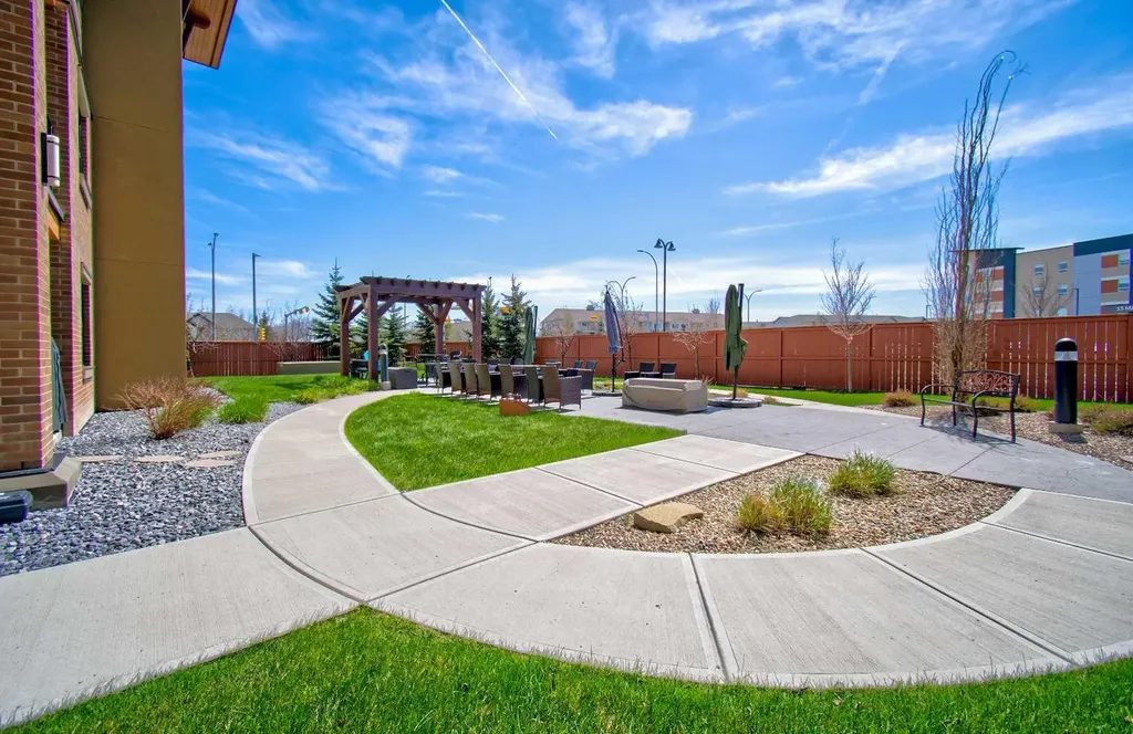 10 Market Boulevard SE Airdrie AB T4A 0W8