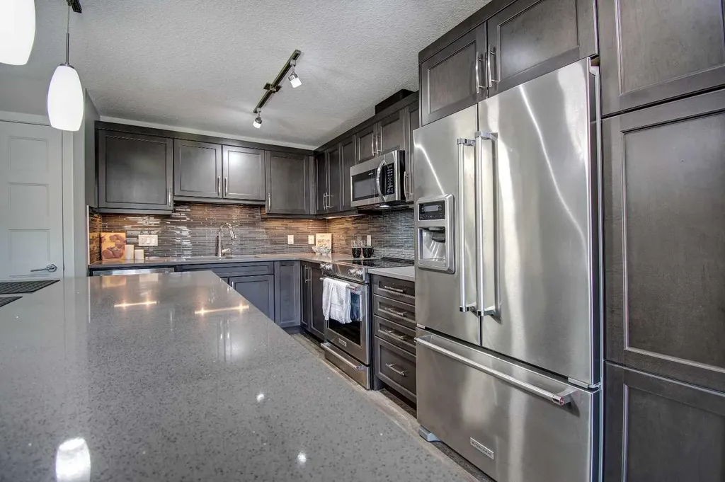 10 Market Boulevard SE Airdrie AB T4A 0W8