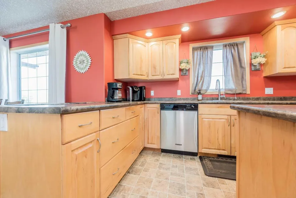 734082B Range Road 51 Sexsmith AB T0H 3C0