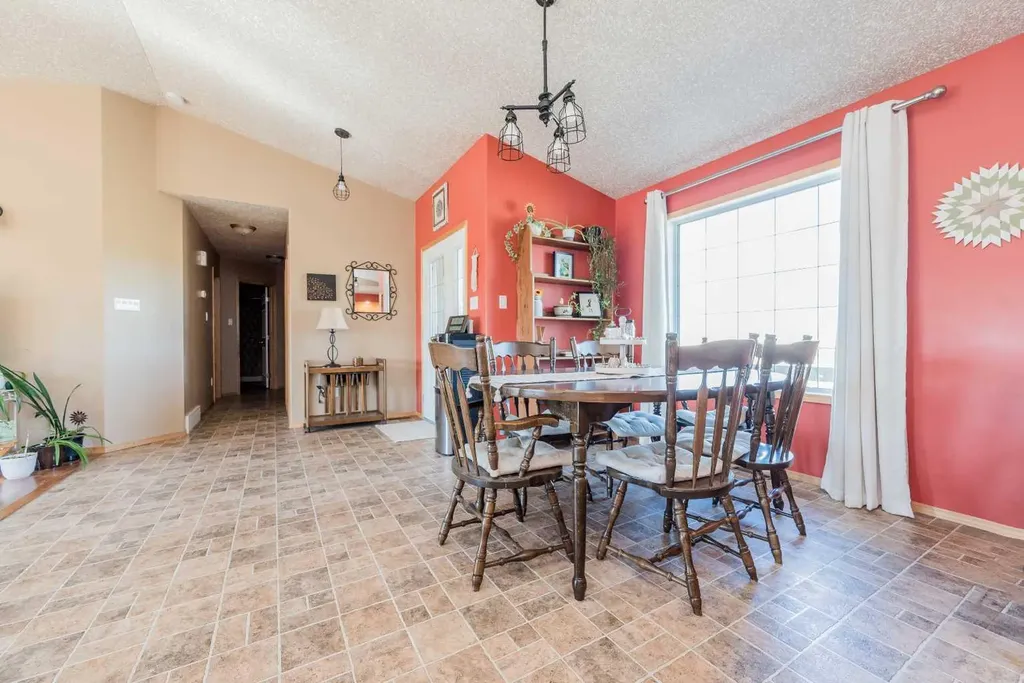 734082B Range Road 51 Sexsmith AB T0H 3C0