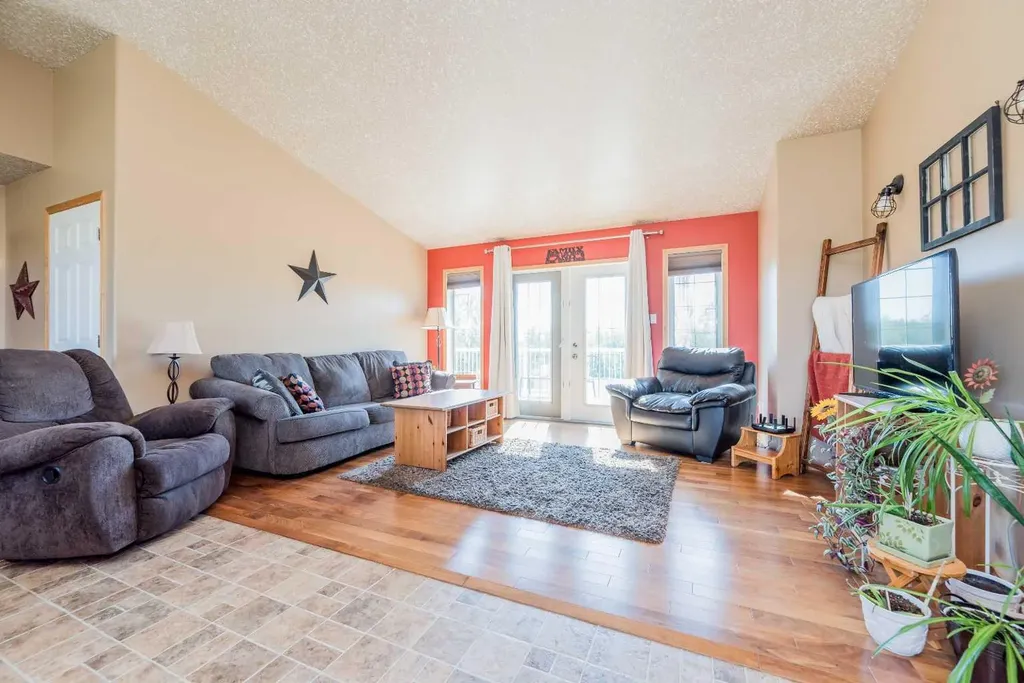 734082B Range Road 51 Sexsmith AB T0H 3C0