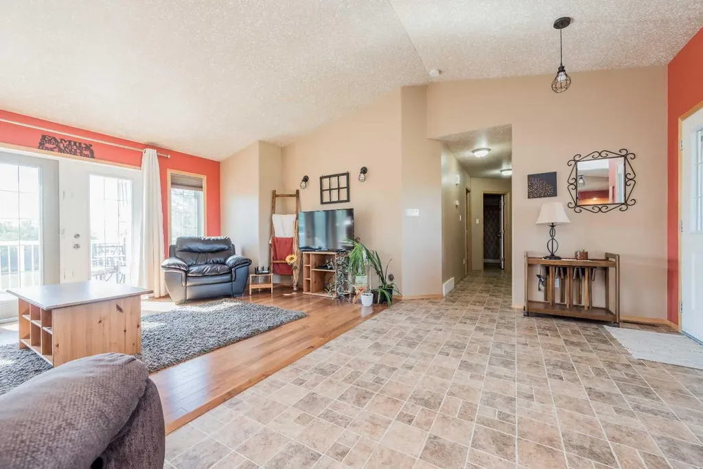734082B Range Road 51 Sexsmith AB T0H 3C0