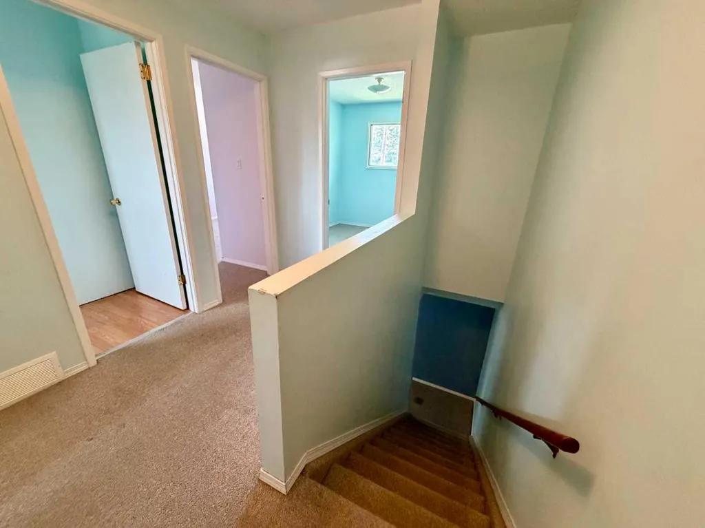 5126 56 Street Rocky Mountain House AB T4T 1L5