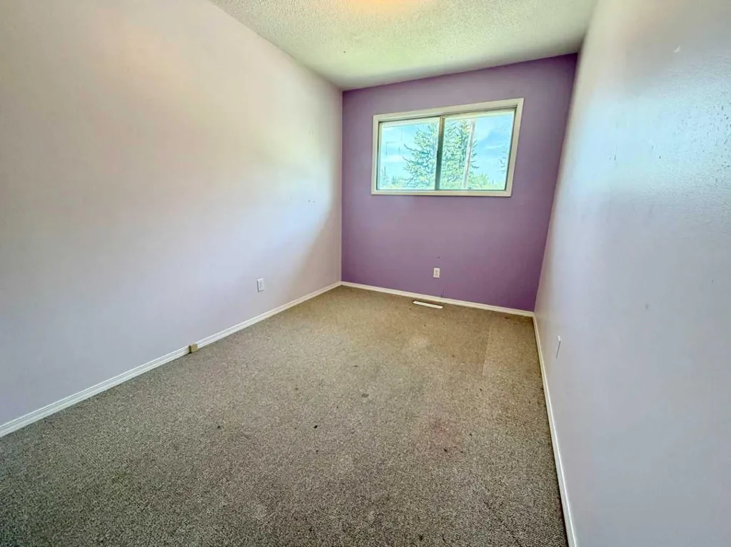 5126 56 Street Rocky Mountain House AB T4T 1L5