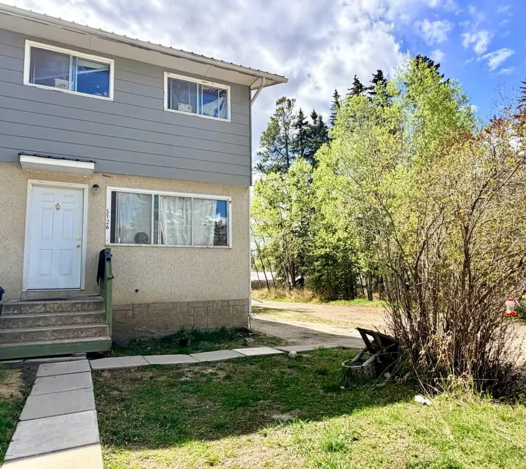 5126 56 Street Rocky Mountain House AB T4T 1L5
