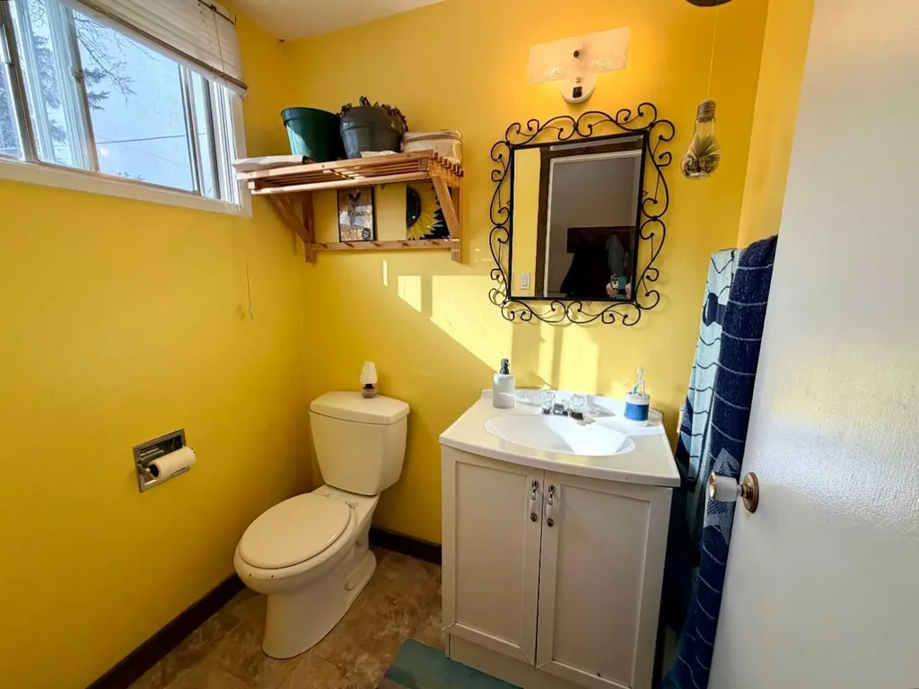 5126 56 Street Rocky Mountain House AB T4T 1L5