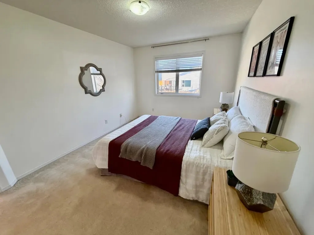 613 Squamish Lane W Lethbridge AB T1K 7W7