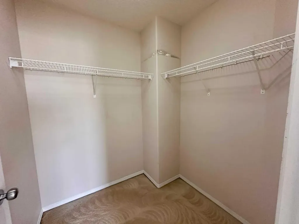 613 Squamish Lane W Lethbridge AB T1K 7W7