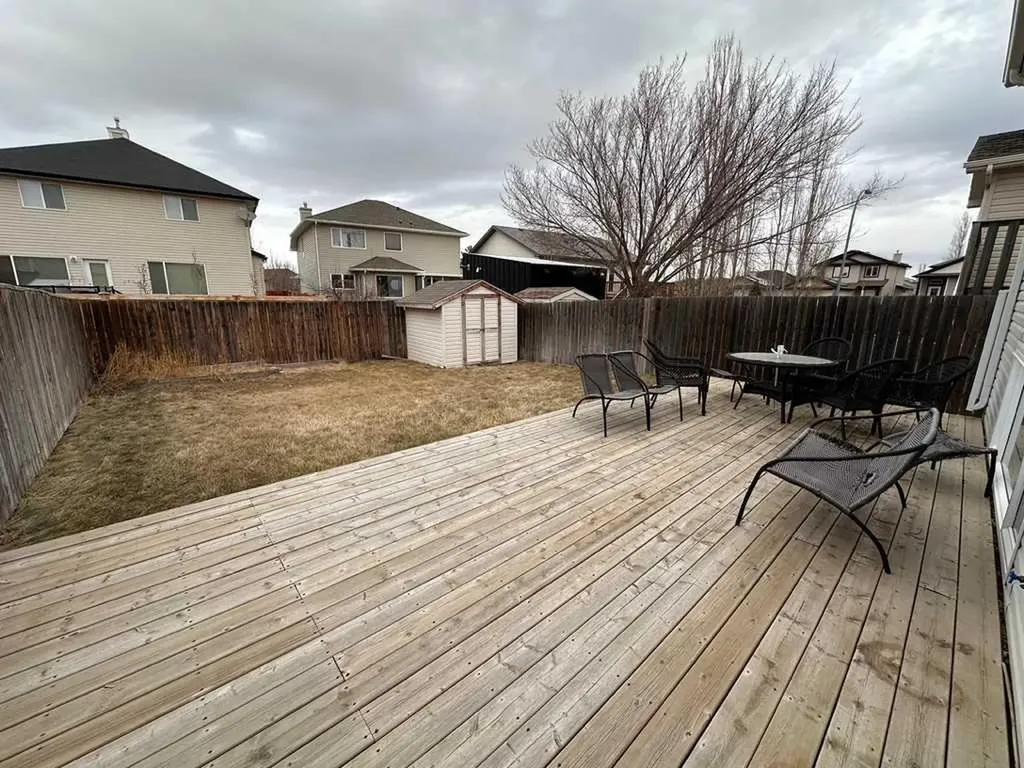 613 Squamish Lane W Lethbridge AB T1K 7W7