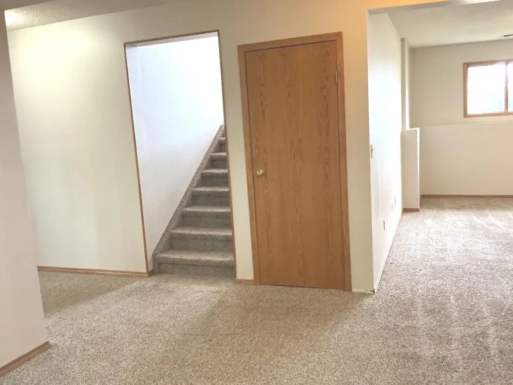 29 Lyons Crescent Whitecourt AB T7S 1B9
