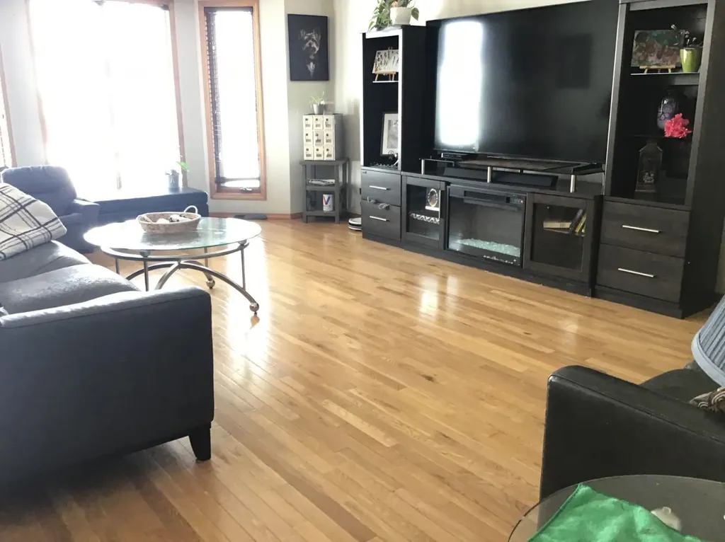 29 Lyons Crescent Whitecourt AB T7S 1B9