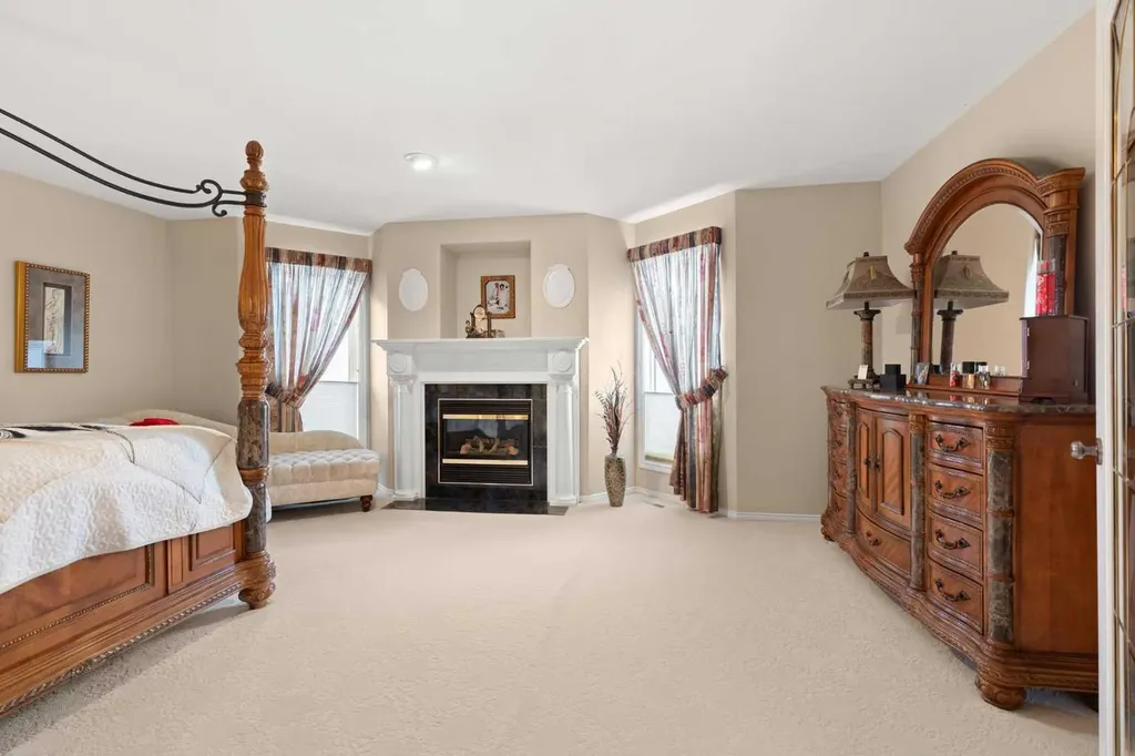 22 Turner Crescent SE Medicine Hat AB T1B4K9