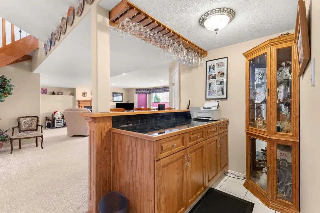 22 Turner Crescent SE Medicine Hat AB T1B4K9