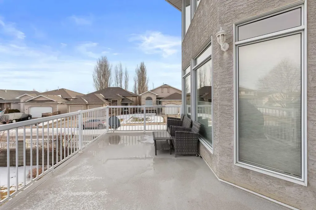 22 Turner Crescent SE Medicine Hat AB T1B4K9