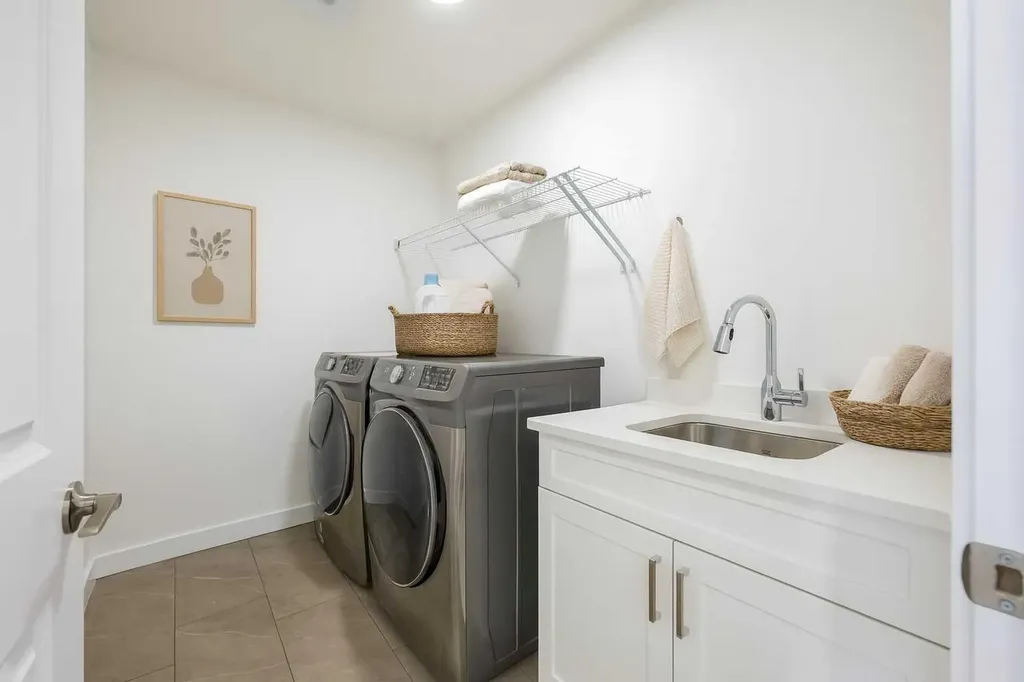 308 Edgefield Close Strathmore AB T1P2H9