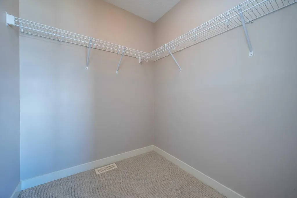 57 Aspen Hills Common SW Calgary AB T3H0R7