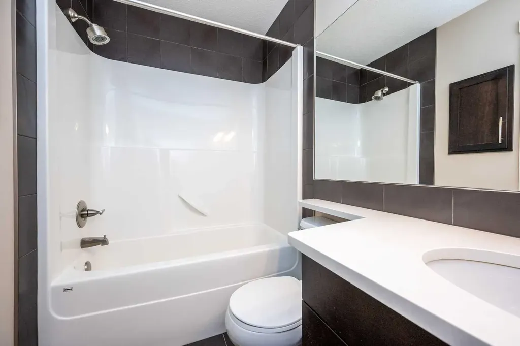 57 Aspen Hills Common SW Calgary AB T3H0R7
